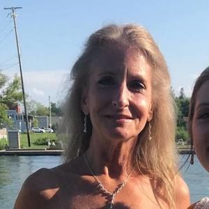 Meet your Posher, Bev